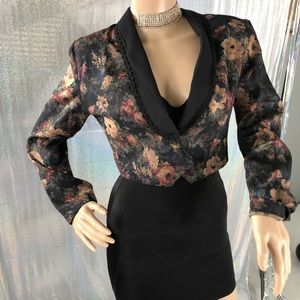 Vintage floral crop blazer